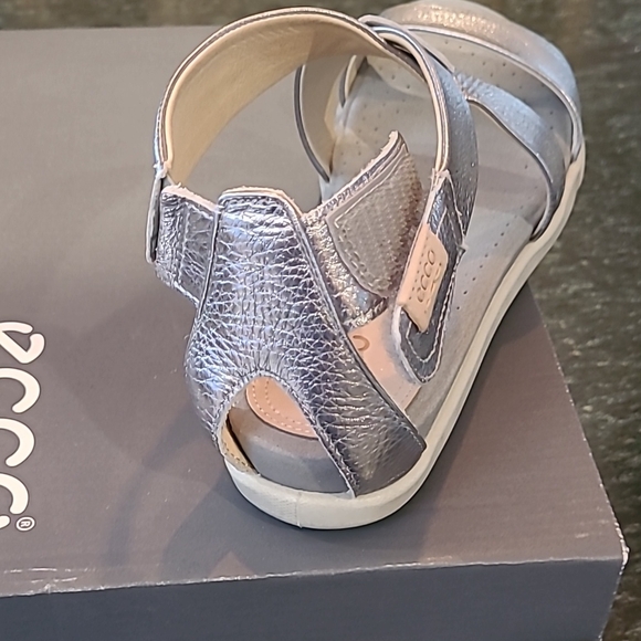 ECCO Women's Metallic Sandals - Picture 3 of 3